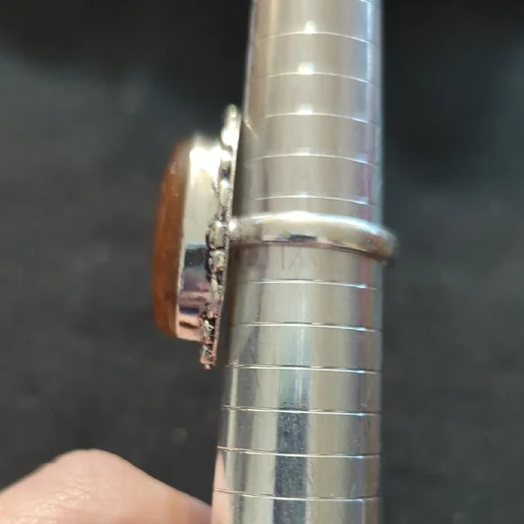 Silver Plated Peach Sunstone Gemstone Oval Statement Ring - Size 8.75 - Picture 8 of 9